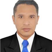 Profesor de ciencias políticas para primaria y secundaria, y derecho laboral para universitarios